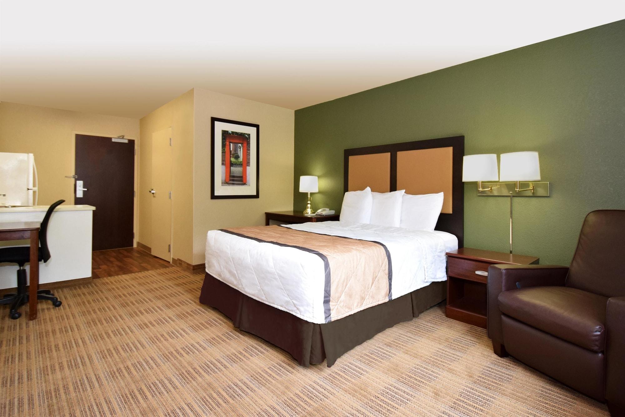 Extended Stay America Suites - Chicago - Woodfield Mall Шаумбърг Екстериор снимка