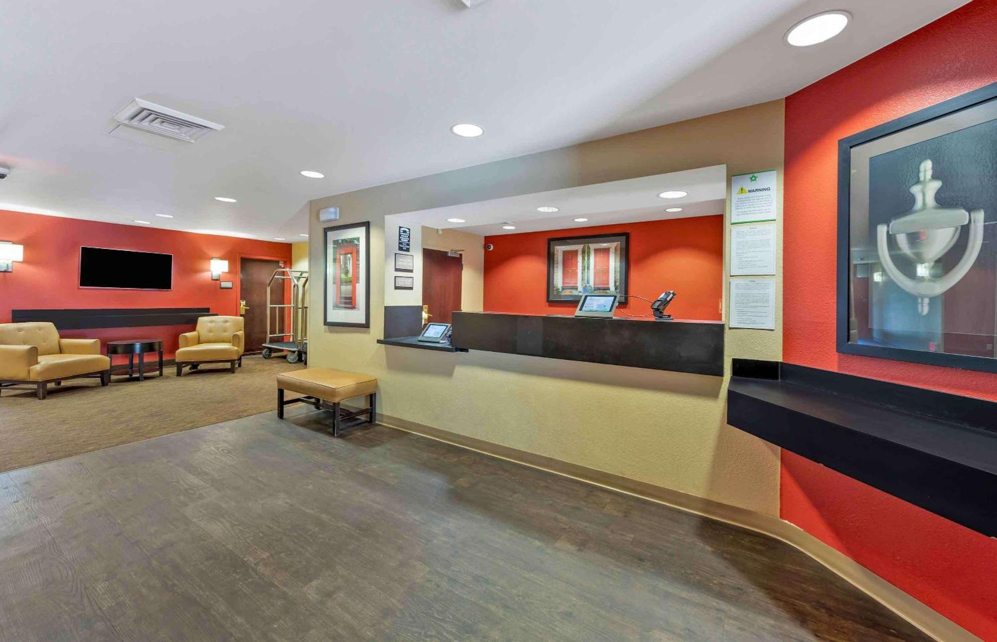 Extended Stay America Suites - Chicago - Woodfield Mall Шаумбърг Екстериор снимка