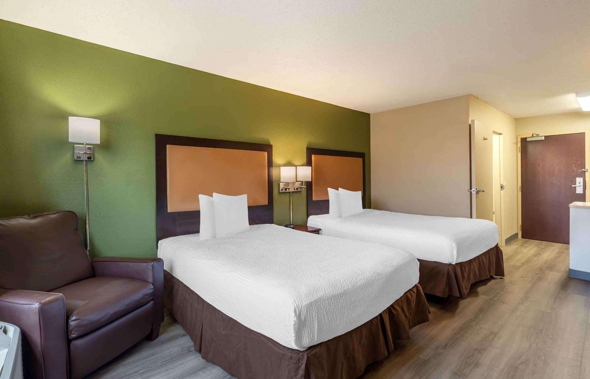 Extended Stay America Suites - Chicago - Woodfield Mall Шаумбърг Екстериор снимка