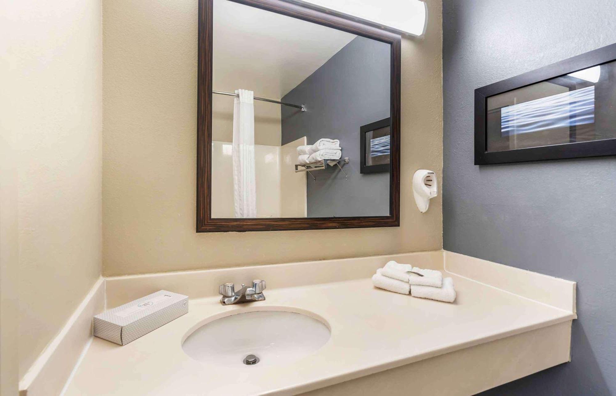 Extended Stay America Suites - Chicago - Woodfield Mall Шаумбърг Екстериор снимка